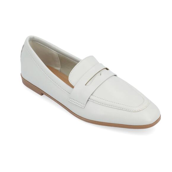 NWT  Journee Collection MYEESHA PENNY LOAFER FLAT IN FAUX LEATHER size 6 - Picture 1 of 6
